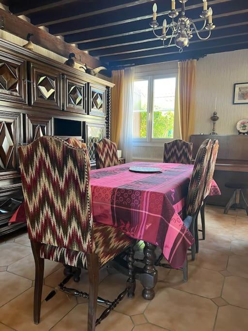 Maison Familiale Idealement Situee Avec Tout Le Confort Ним Екстериор снимка